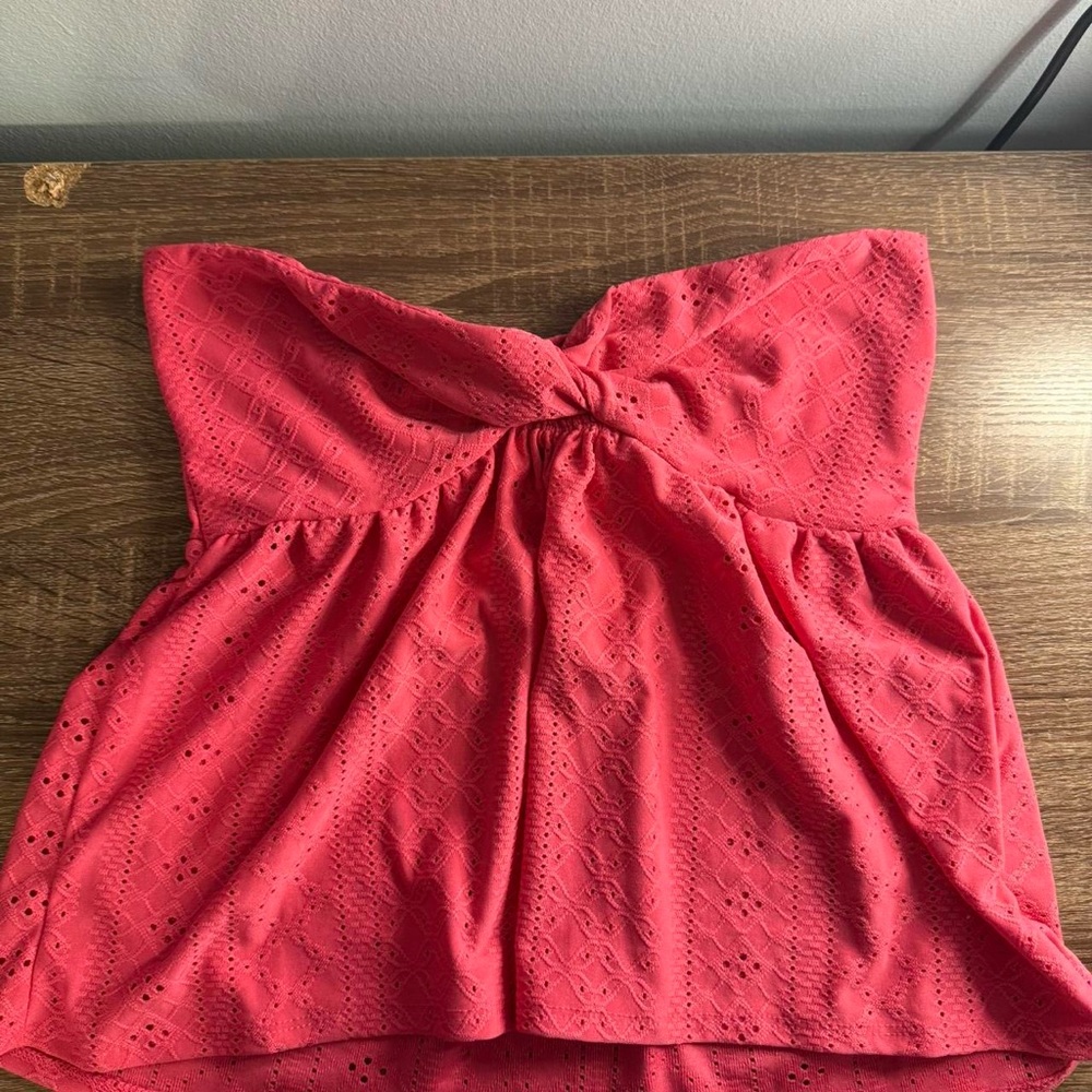 Elegant Pink Strapless Top